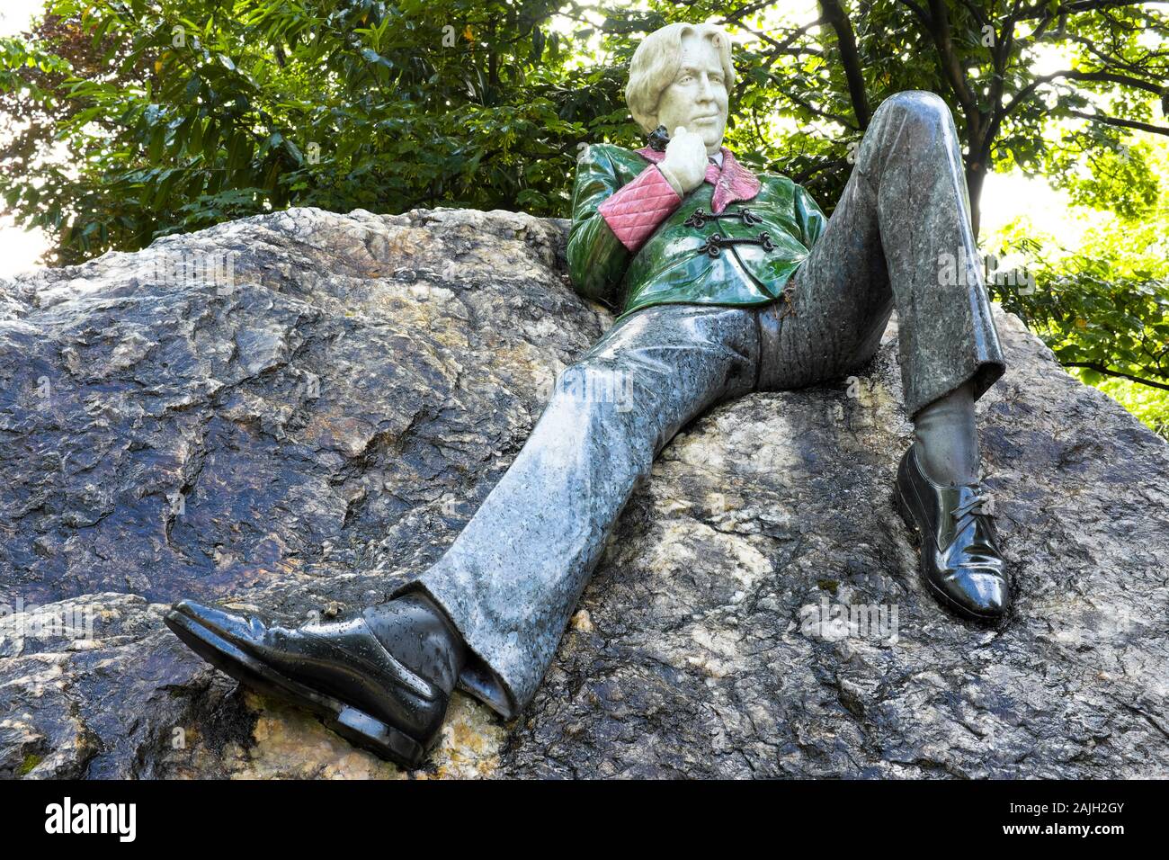 Oscar Wilde Statue In Dublin Ireland Stock Photo Alamy