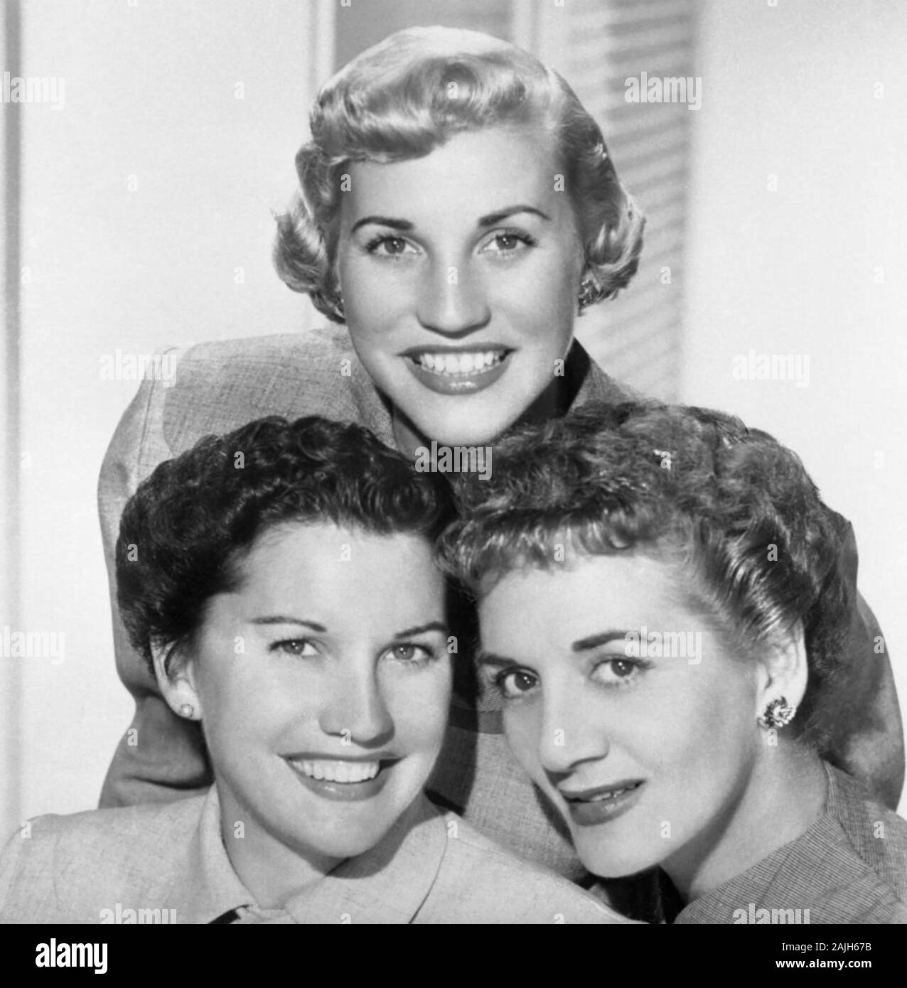 ANDREWS SISTERS Promotional photo of American vocal group about 1952. From left: Maxene, Patty, LaVerne. Stock Photo