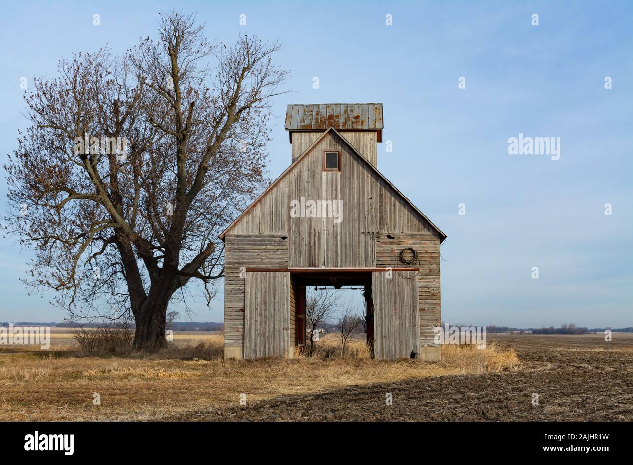 Corn Crib High Resolution Stock Photography and Images Alamy