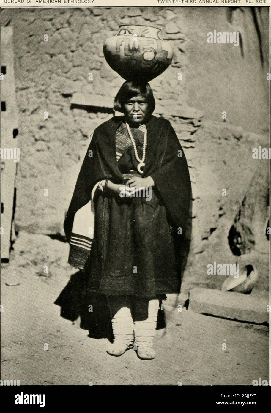 Hopi women hi-res stock photography and images - Alamy