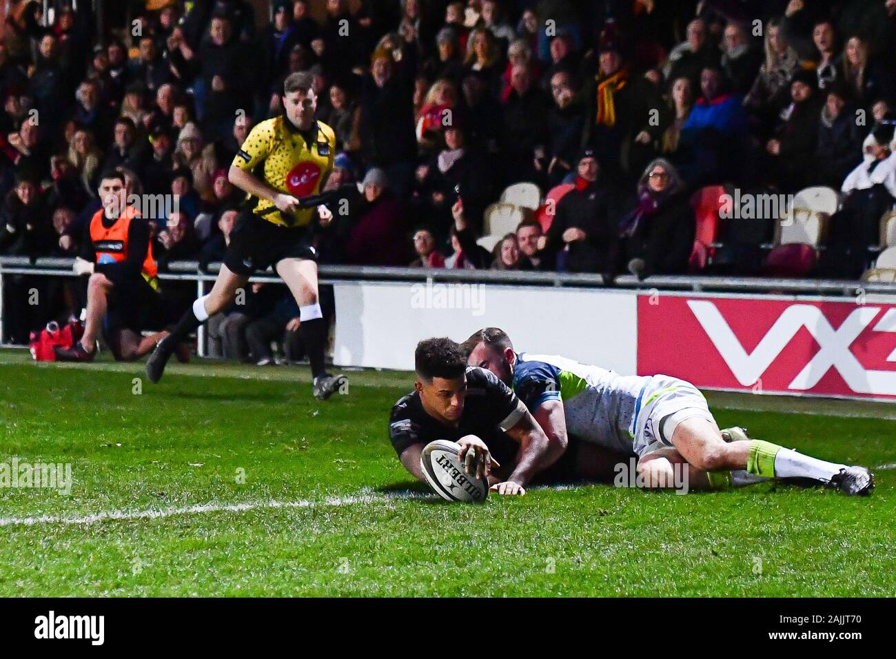 4th January 2020, Rodney Parade, Newport, Wales; Guinness PRO14, Dragons Rugby v Ospreys : Rio Dyer of Dragons scorers as try Credit: Craig Thomas/News Images Stock Photo