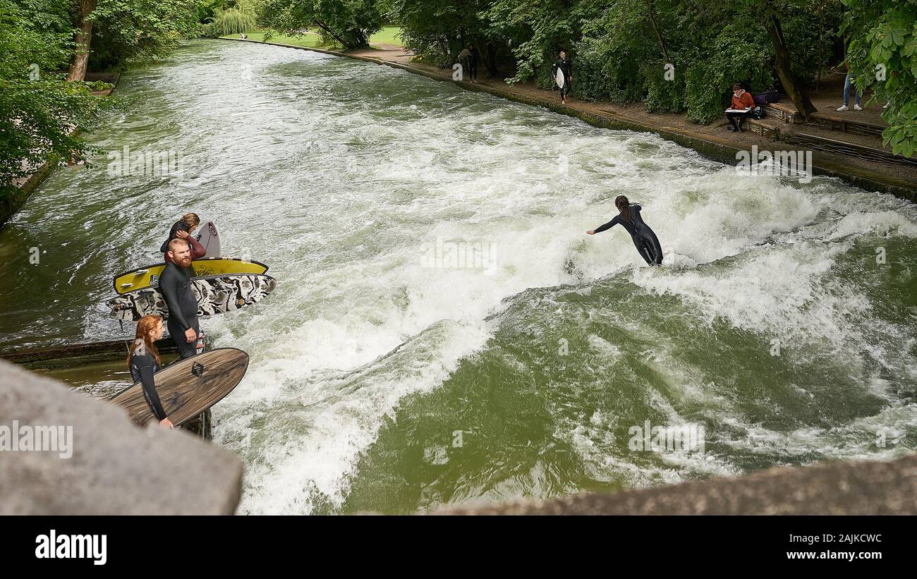 Ice skills hi-res stock photography and images - Alamy