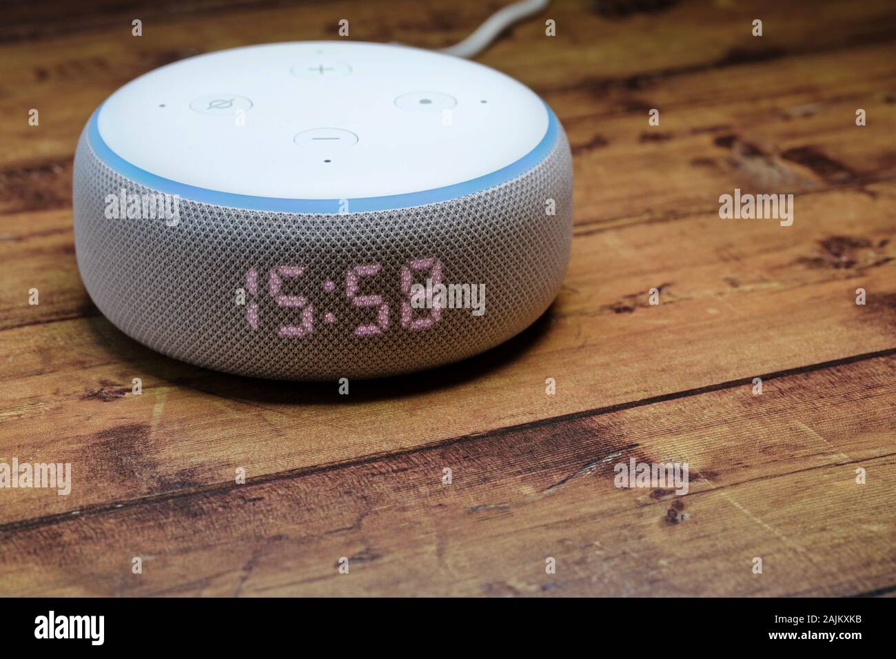 Echo Dot (3rd generation) Smart speaker with clock Stock Photo Alamy