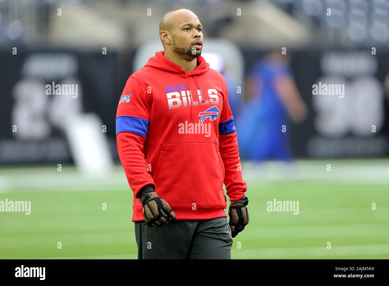 Houston, Texas, USA. 14th Oct, 2018. Buffalo Bills linebacker Lorenzo  Alexander (57) during pregame warmups prior to the NFL regular season game  between the Houston Texans and the Buffalo Bills at NRG