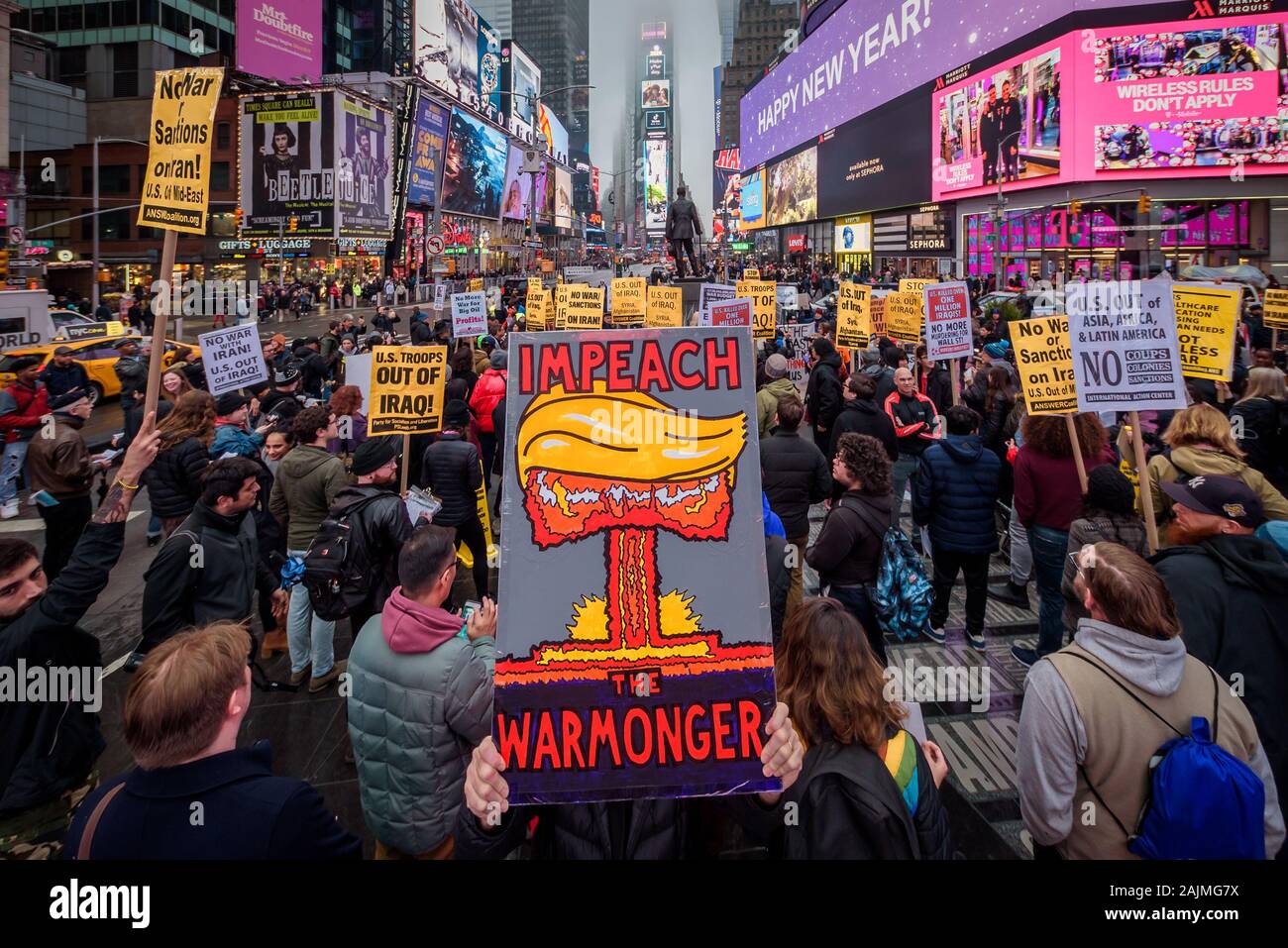 New York, USA. 4th Jan, 2020. On January 4, 2020 hundreds of New Yorkers joined the ANSWER Coalition, CODEPINK, and other advocacy groups on a rally in Times Square, calling on people from around the United States to organize local demonstrations to demand: No more U.S. troops to Iraq or the Middle East! U.S. out of Iraq now! and No war/no sanctions on Iran! Credit: Erik McGregor/ZUMA Wire/Alamy Live News Stock Photo