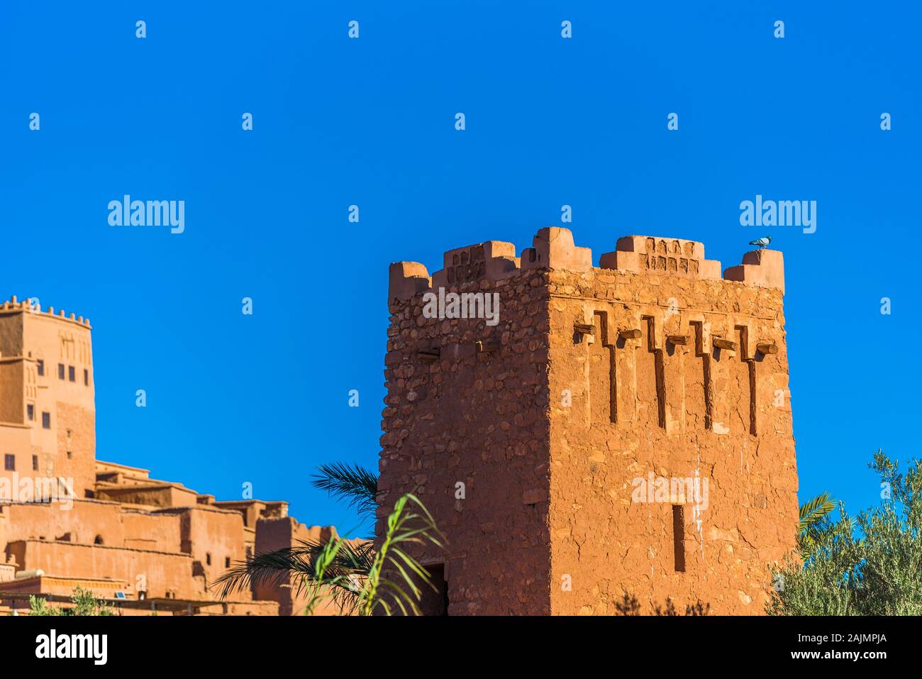 View of the facade of a building in Ait-Ben-Haddou, Morocco Stock Photo