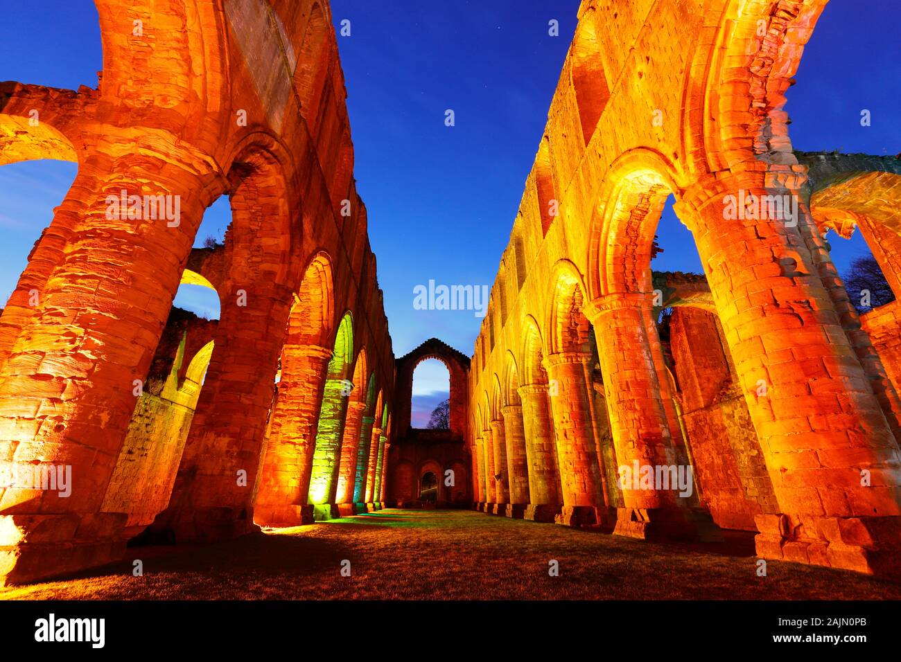 Fountains abbey nave hires stock photography and images Alamy