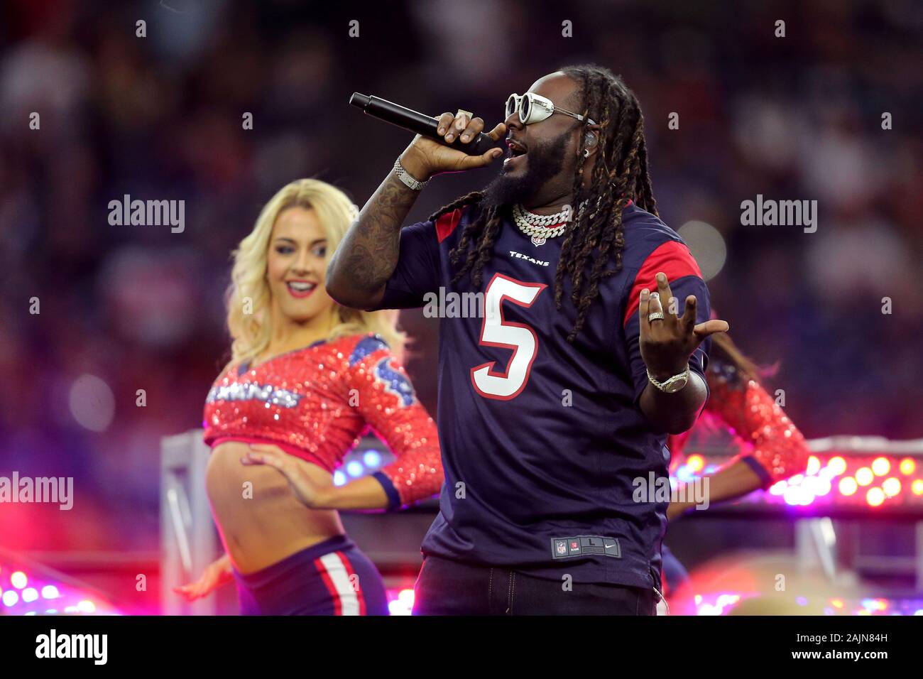 Houston, Texas, USA. 4th Jan, 2020. Rapper and recording artist T-Pain  performs during halftime of the AFC Wild Card playoff game between the  Houston Texans and the Buffalo Bills at NRG Stadium