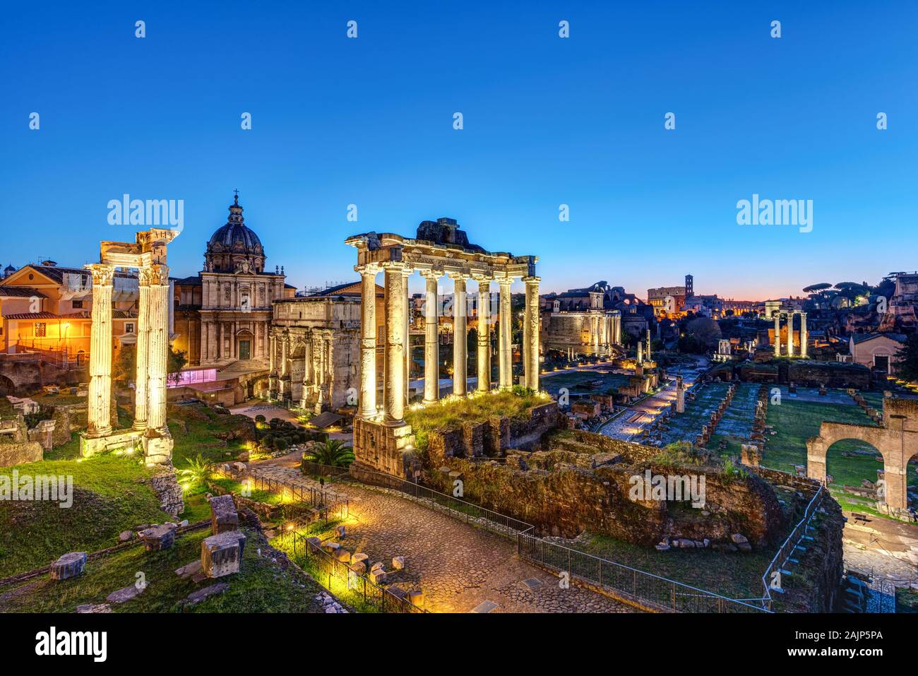 Colosseum forum romanum hi-res stock photography and images - Alamy