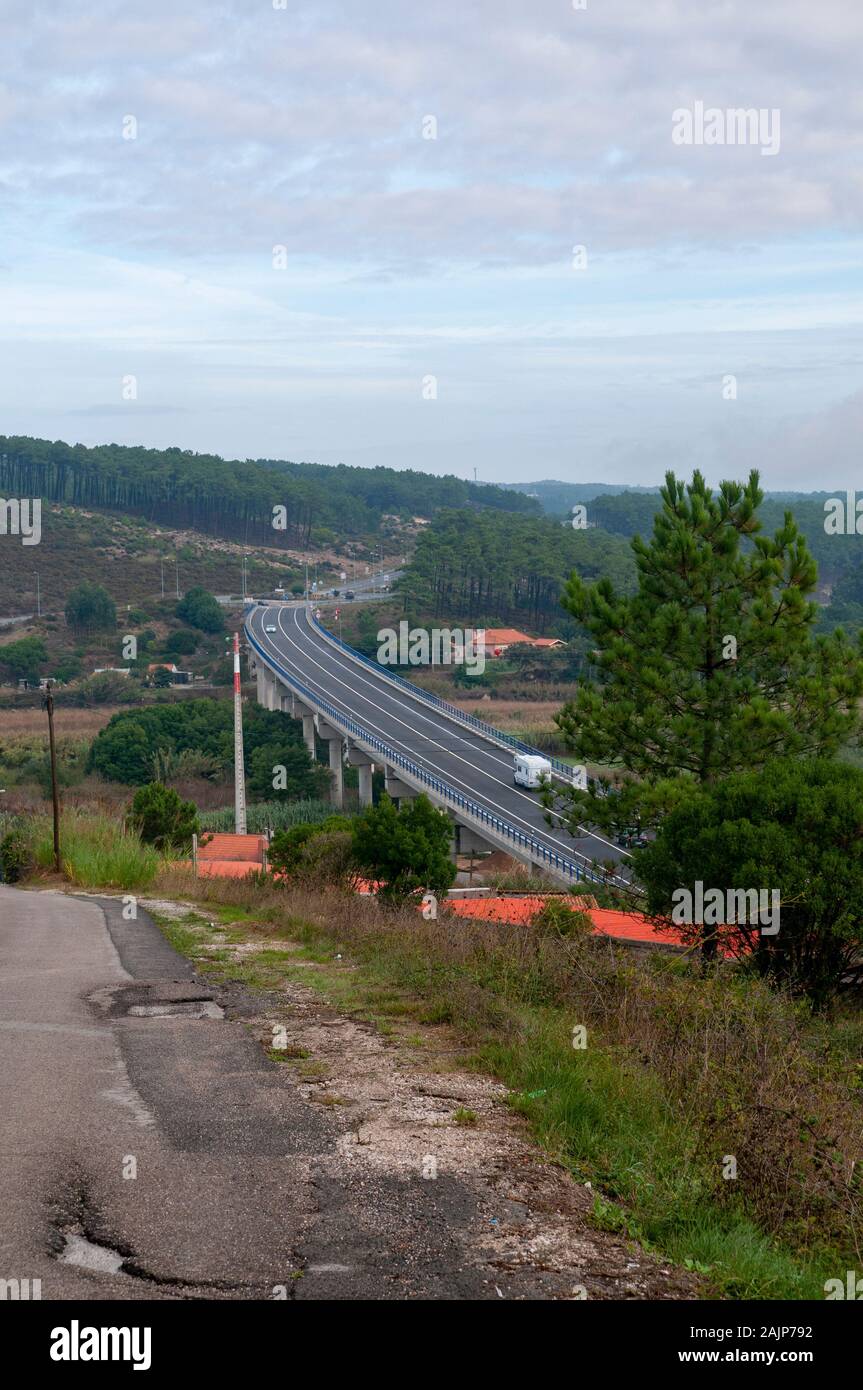 The N242 bridge over Rio Alcobaca south of Nazare, Portugal Stock Photo