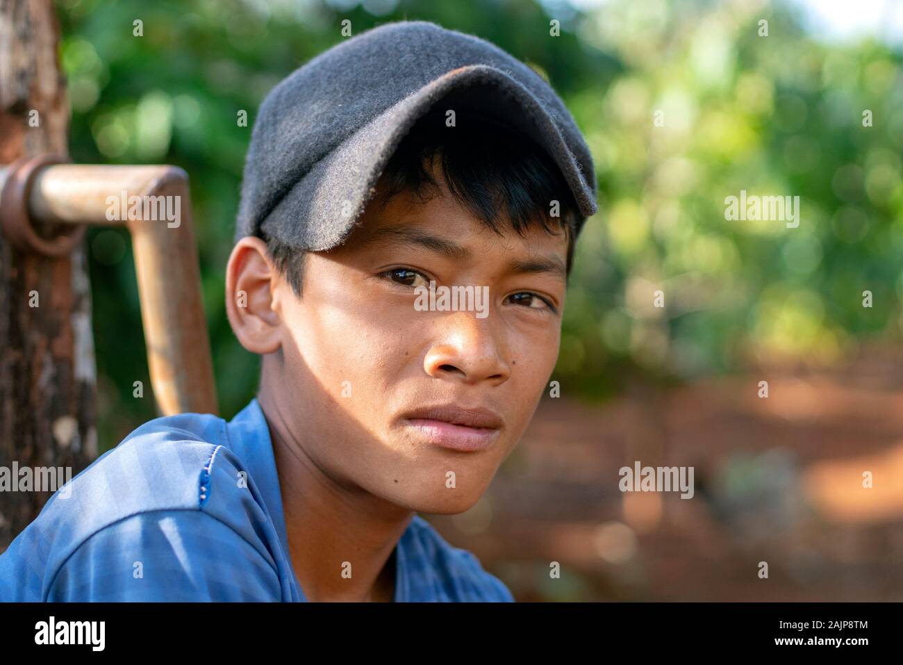 Teenager cap hi-res stock photography and images - Alamy