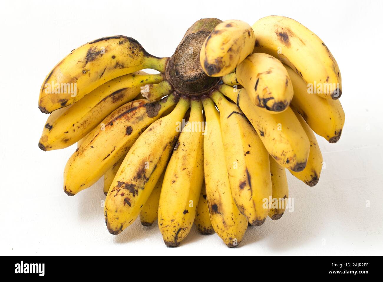 https://c8.alamy.com/comp/2AJR2EF/ripe-banana-isolated-on-white-2AJR2EF.jpg