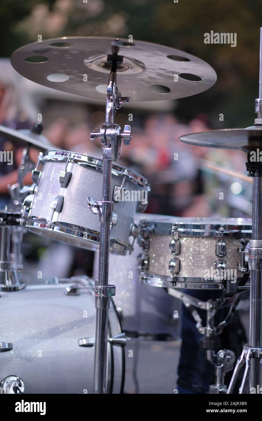 A set of drums and cymbals for a comfortable playing of a drummer