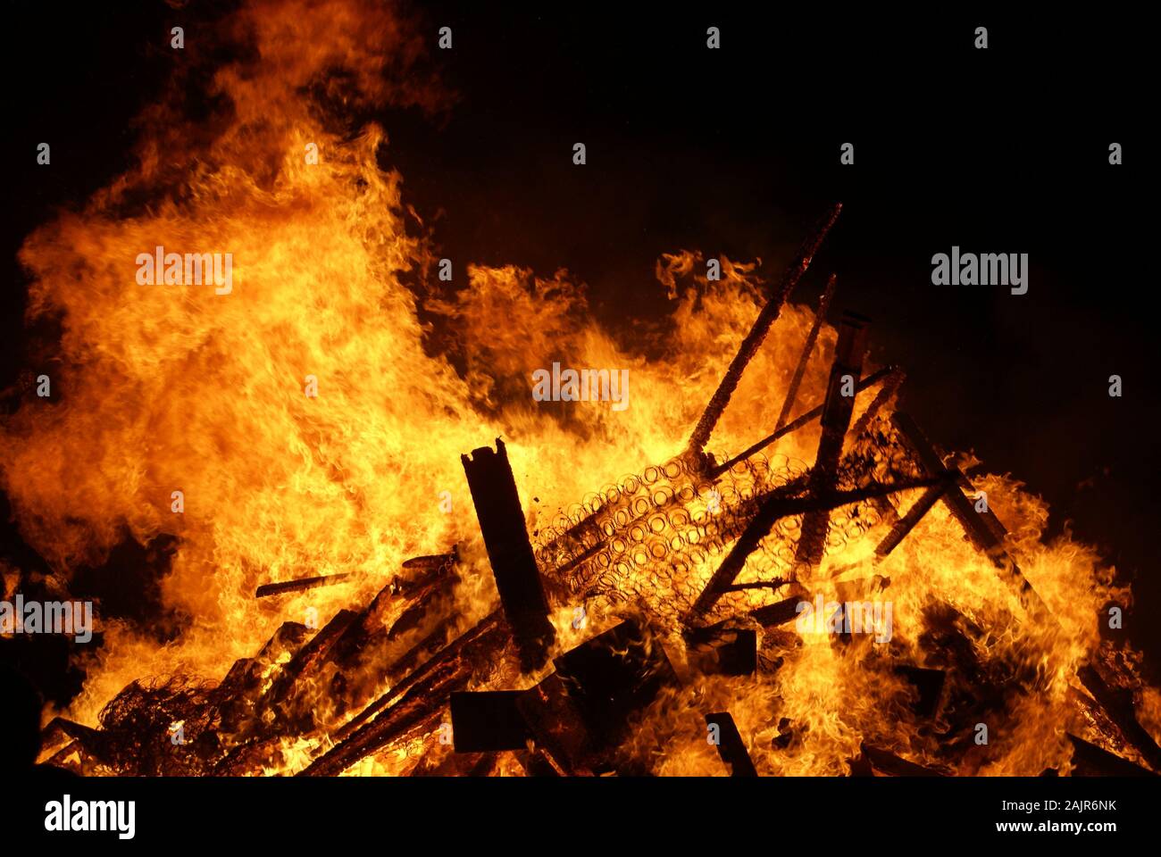property fire, danger zone, Australian bushfire Stock Photo Alamy