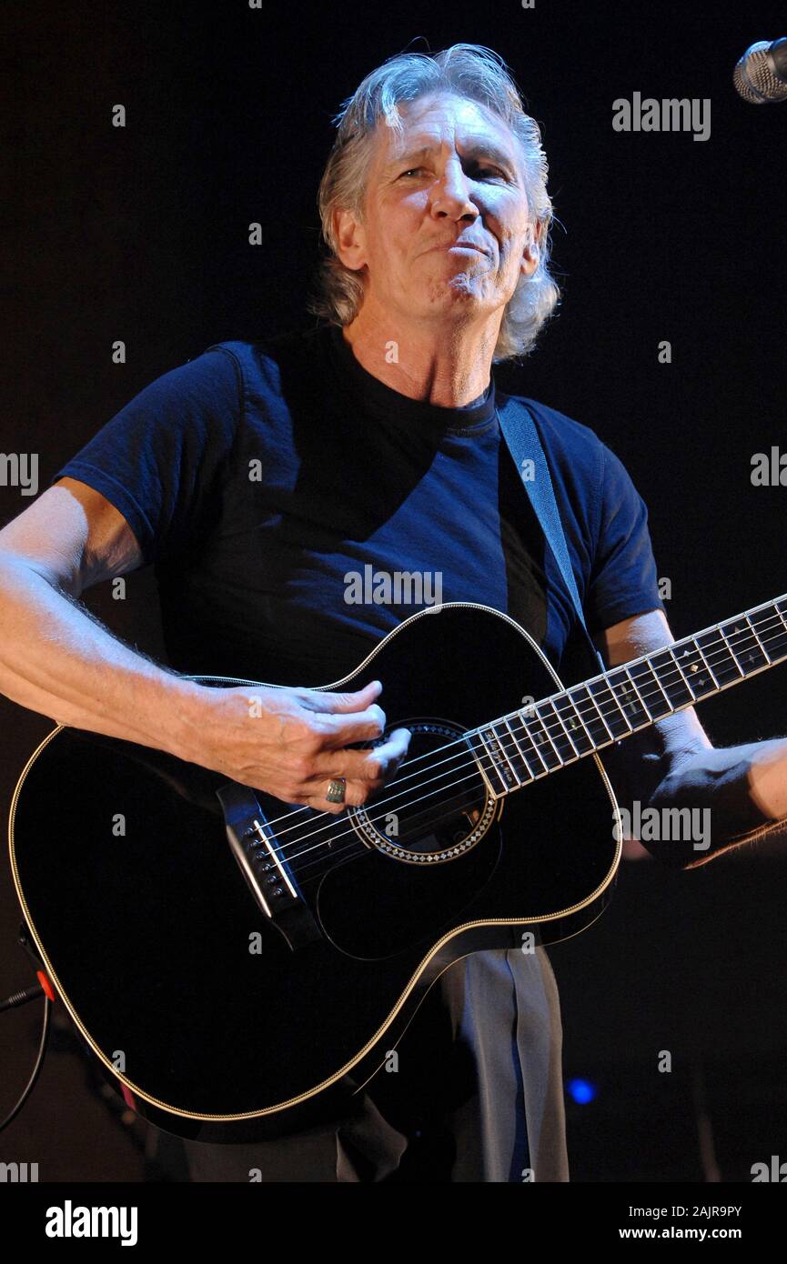Assago Milano, Italy 04/23/2007 : Roger Waters in concert at the Datchforum Assago Stock Photo