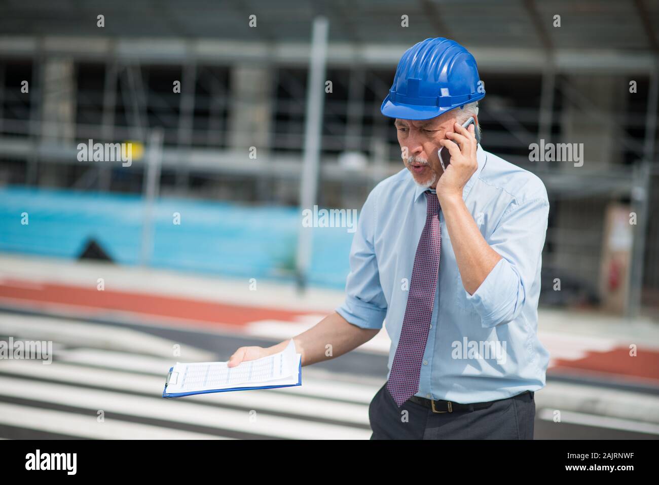 Angry architect manager talking hi-res stock photography and images - Alamy