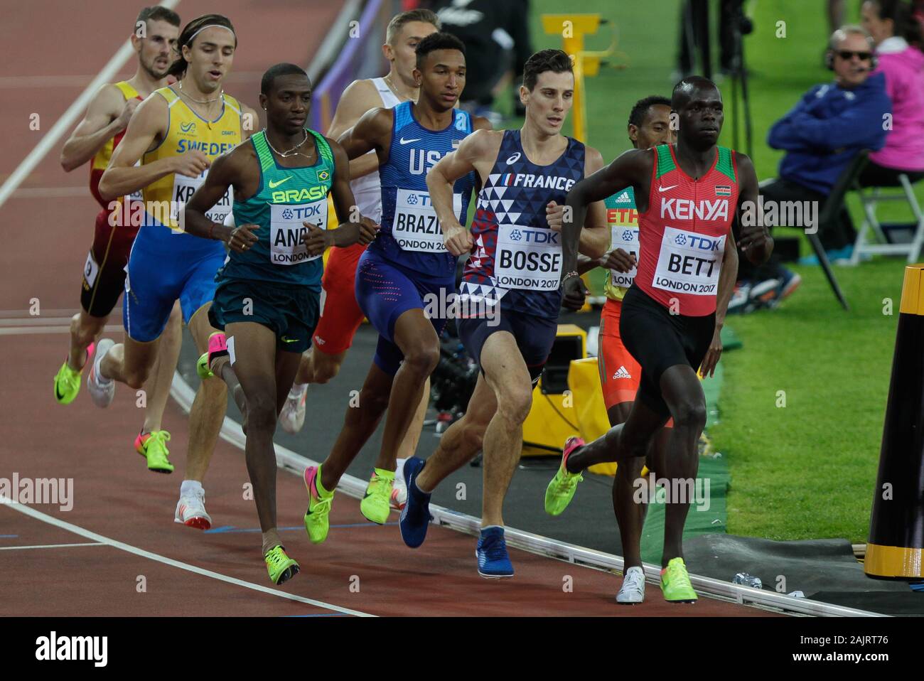 Kipyegon Bett (Kenya) , Pierre-Ambroise Bosse (French),Donavan Brazier(USA)  and Thiago do Rosário André (Brasil) during the 3nd Heats semi final 800m  Mens IAAF World Championships in Athletics on August 6, 201st at