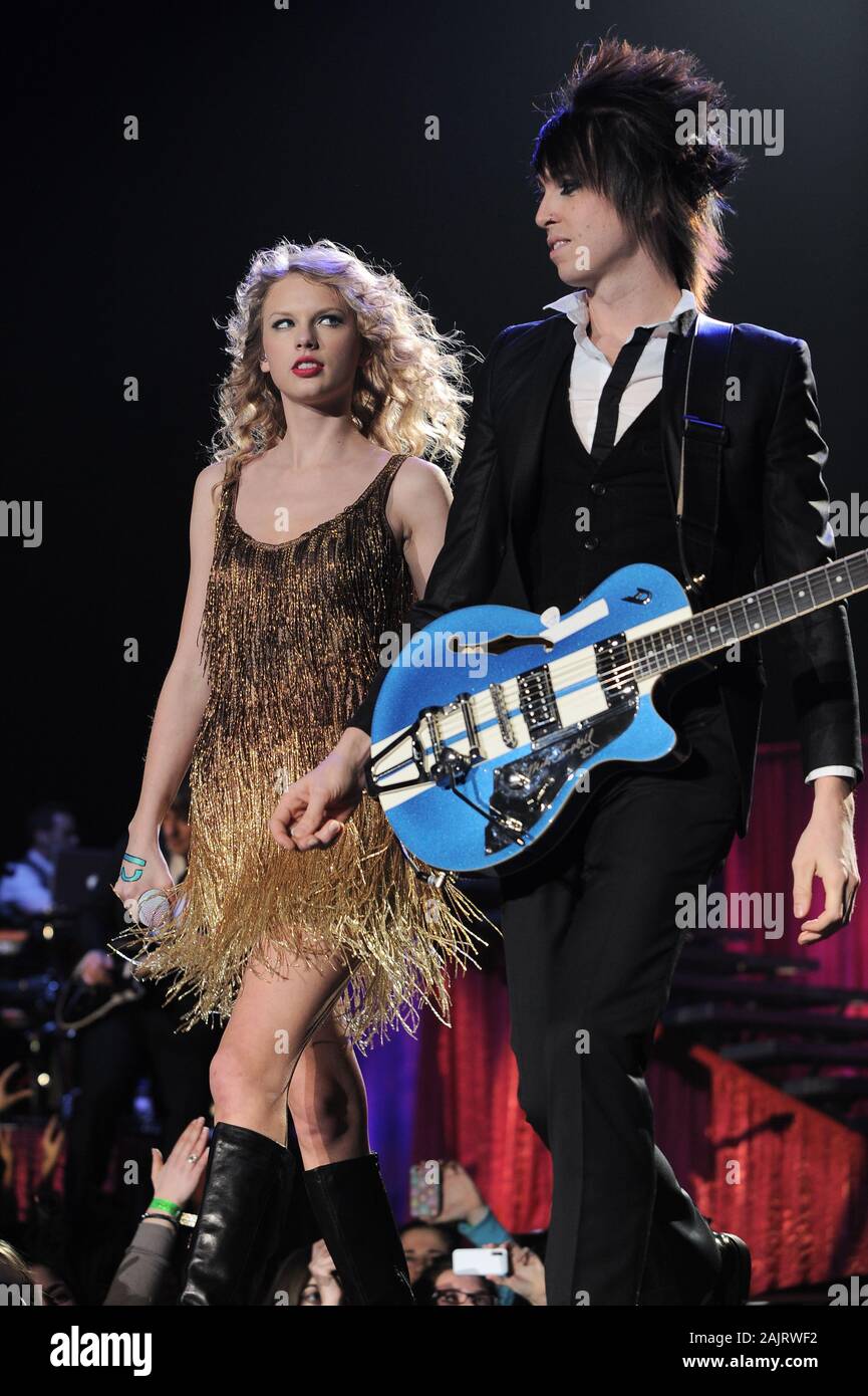 Taylor Swift Milan Italy Image to u