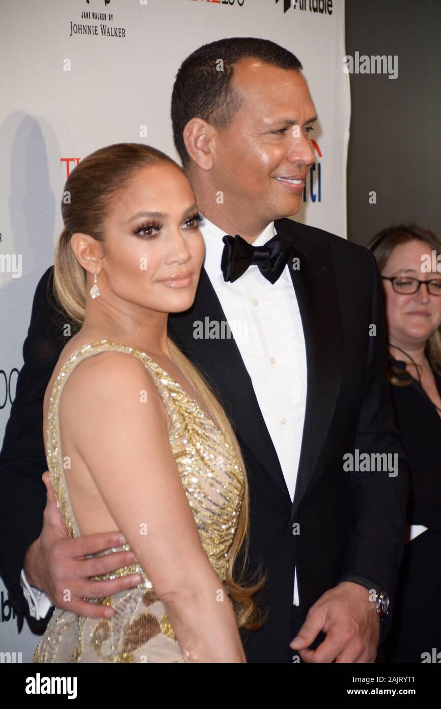 Alex Rodriguez (R) and Jennifer Lopez attend the 2018 Time 100 Gala at ...