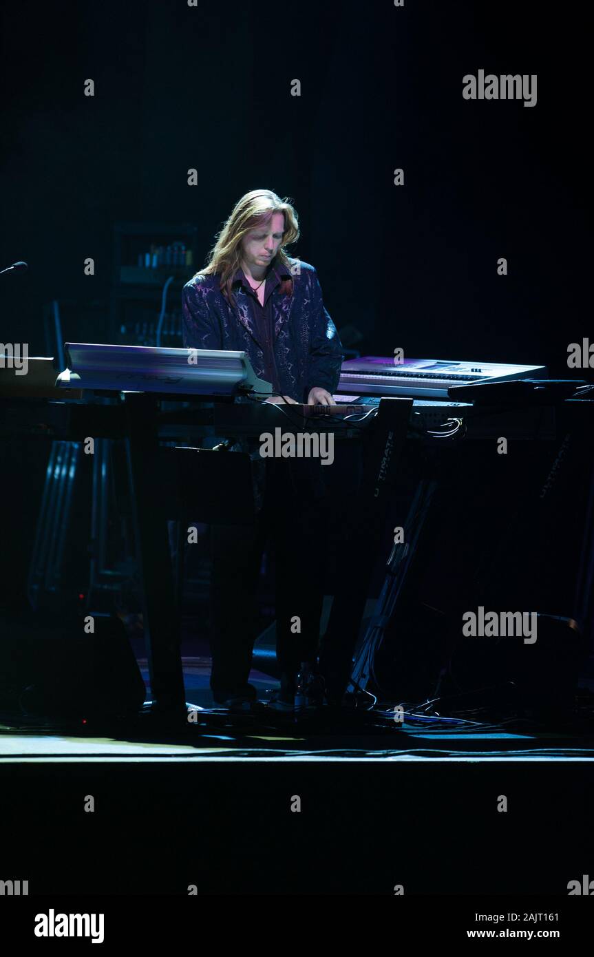 Oliver wakeman hi-res stock photography and images - Alamy