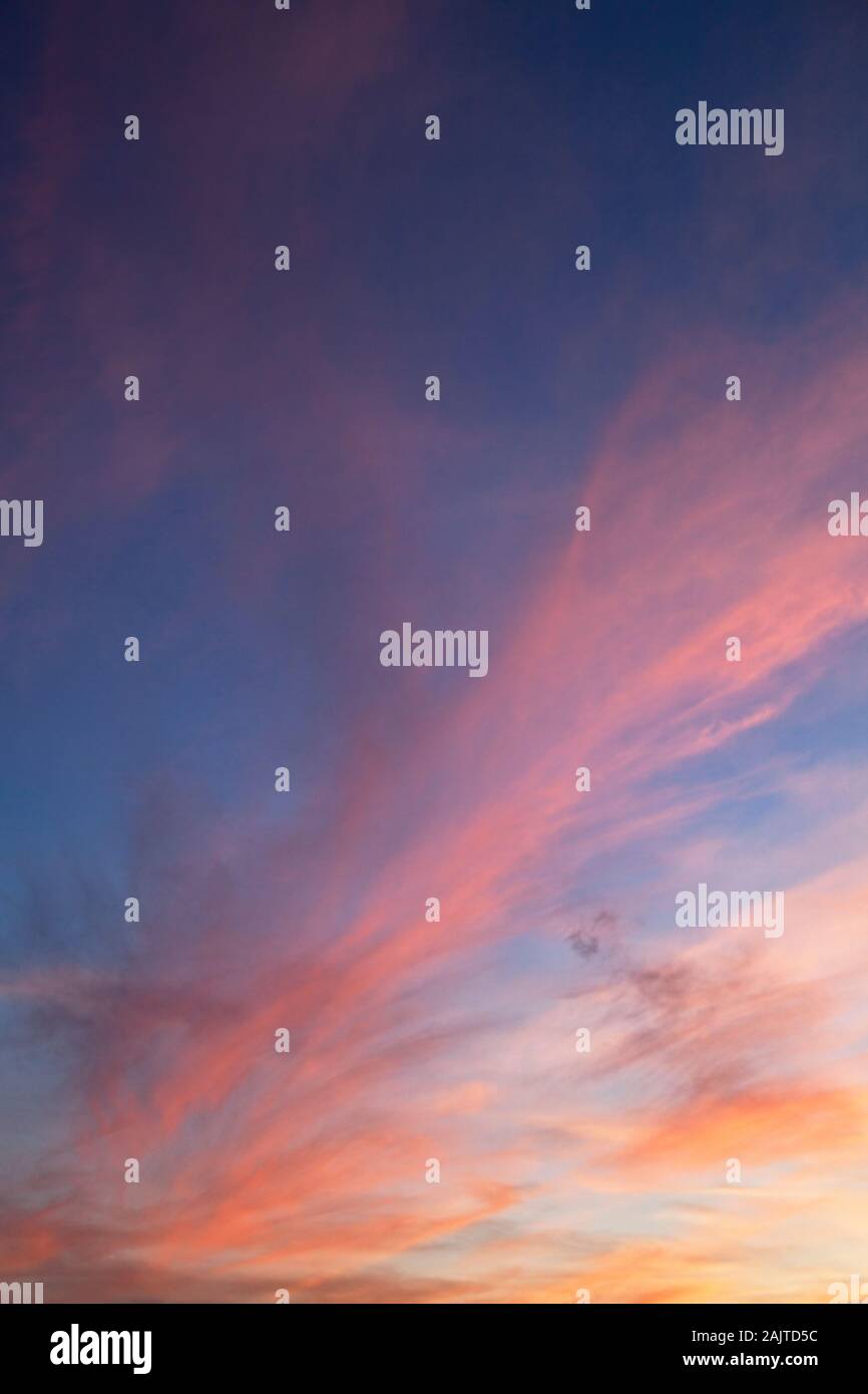 Gorgeous sunset sky beautiful hi-res stock photography and images - Alamy