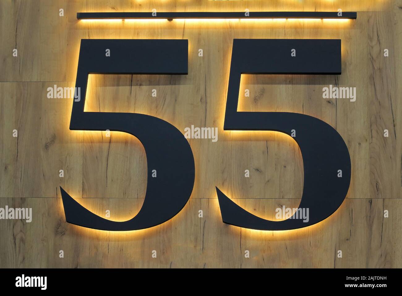 Wall with lighting hi-res stock photography and images - Alamy