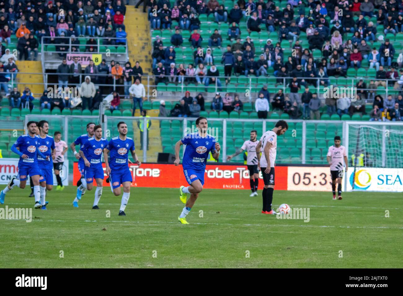 Fans of Palermo Football Club show their colors on game day, Palermo Stock  Photo - Alamy