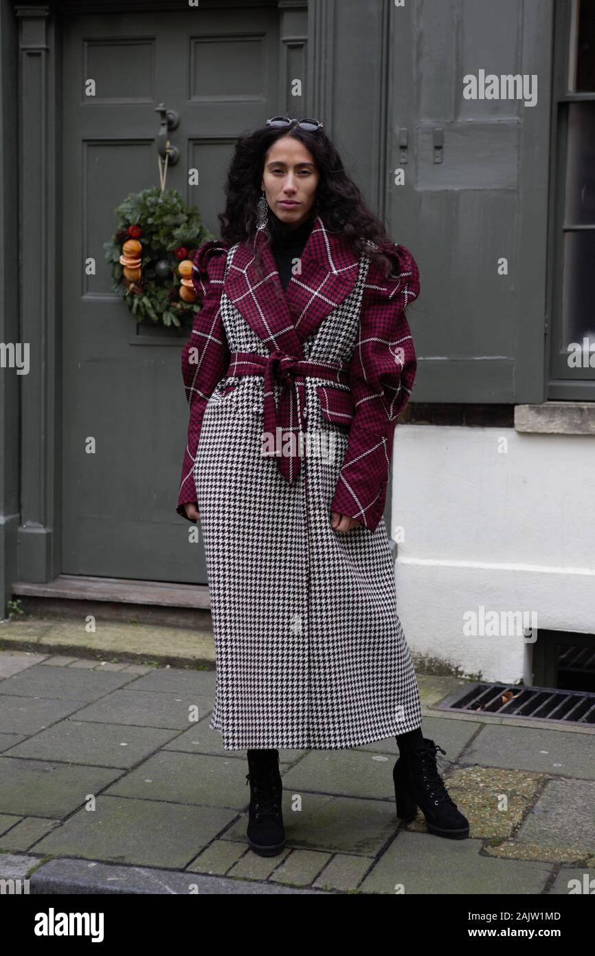 Ciinderella balthazar hi-res stock photography and images - Alamy