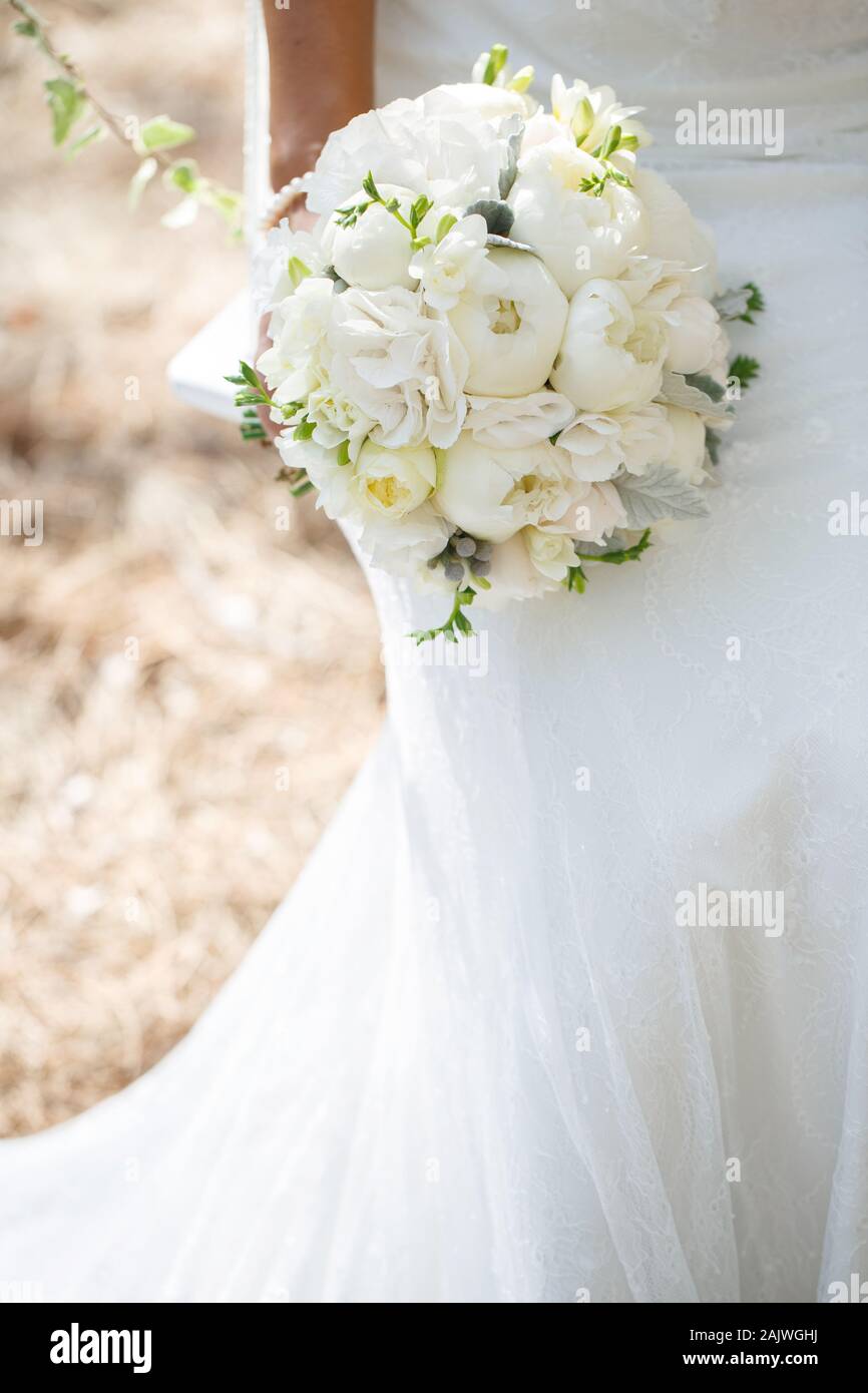 bride with wedding bouquet peony flowers Stock Photo - Alamy