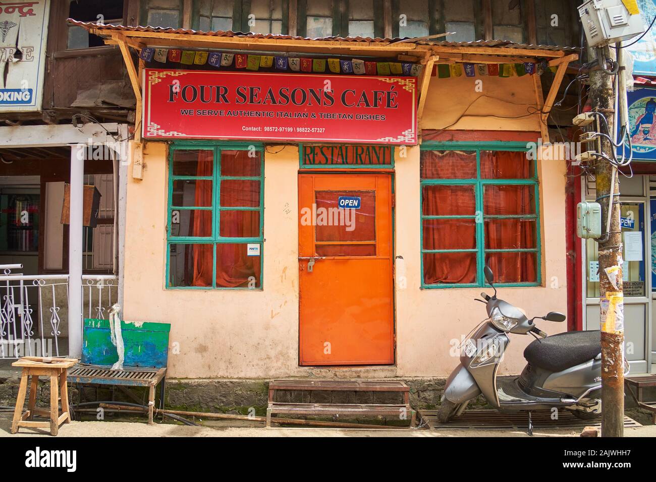 Mcleodganj cafe hires stock photography and images Alamy