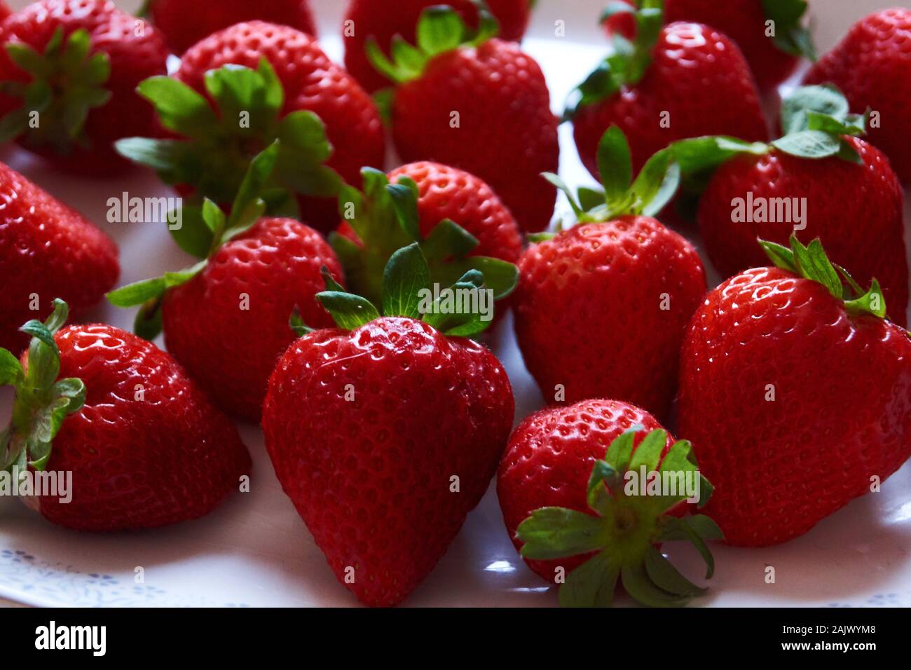 Strawberries section hi-res stock photography and images - Alamy