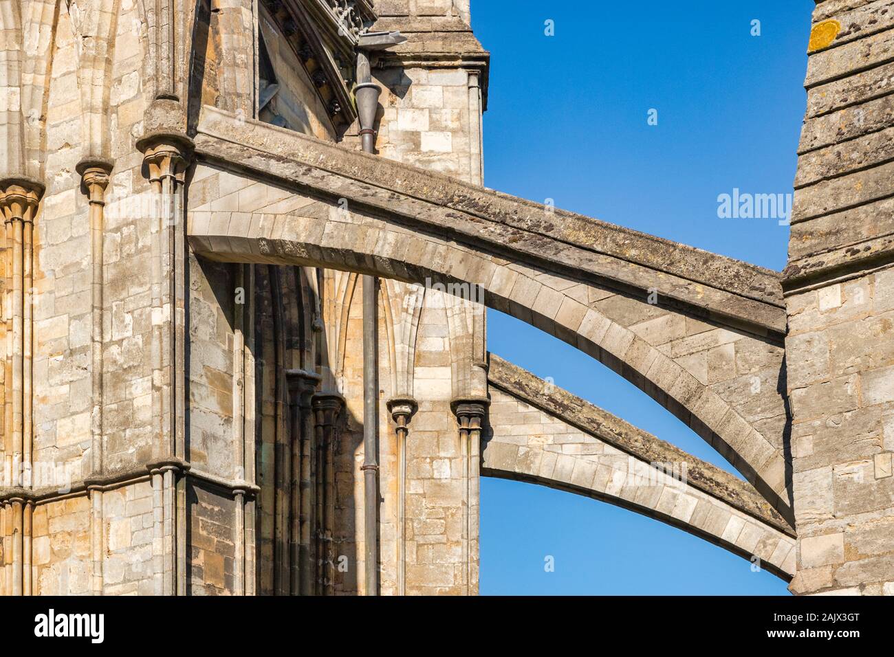 Cathedral buttress hi-res stock photography and images - Alamy