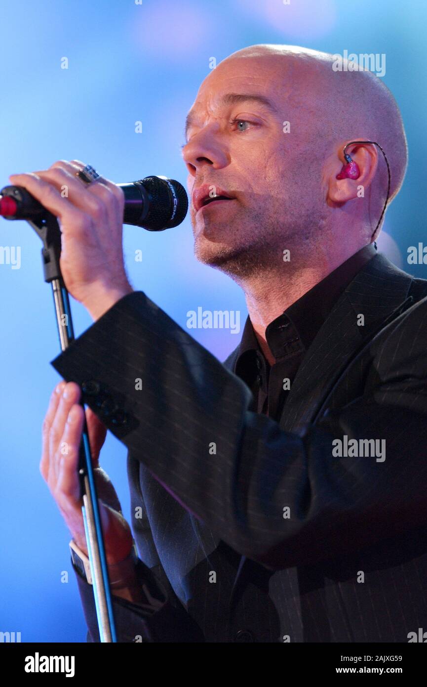 Verona Italy 09/18/2004, Arena Michael Stipe of Rem in concert during the musical event