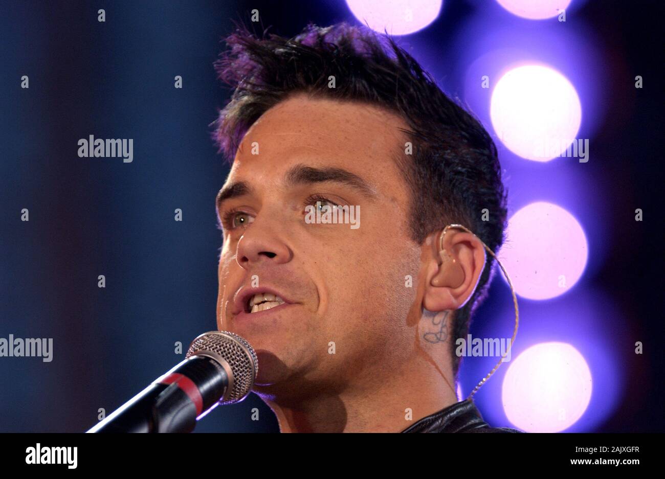 Milano Italy 05/31/2003, Civic Arena :  Robbie Williams in concert during the musical event "Festivalbar 2003". Stock Photo