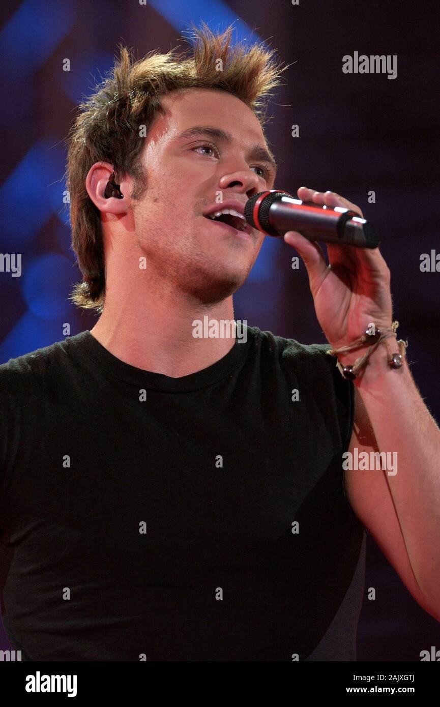 Verona Italy 09/20/2003, Arena : Will Young in concert during the 'Festivalbar 2003' musical event. Stock Photo