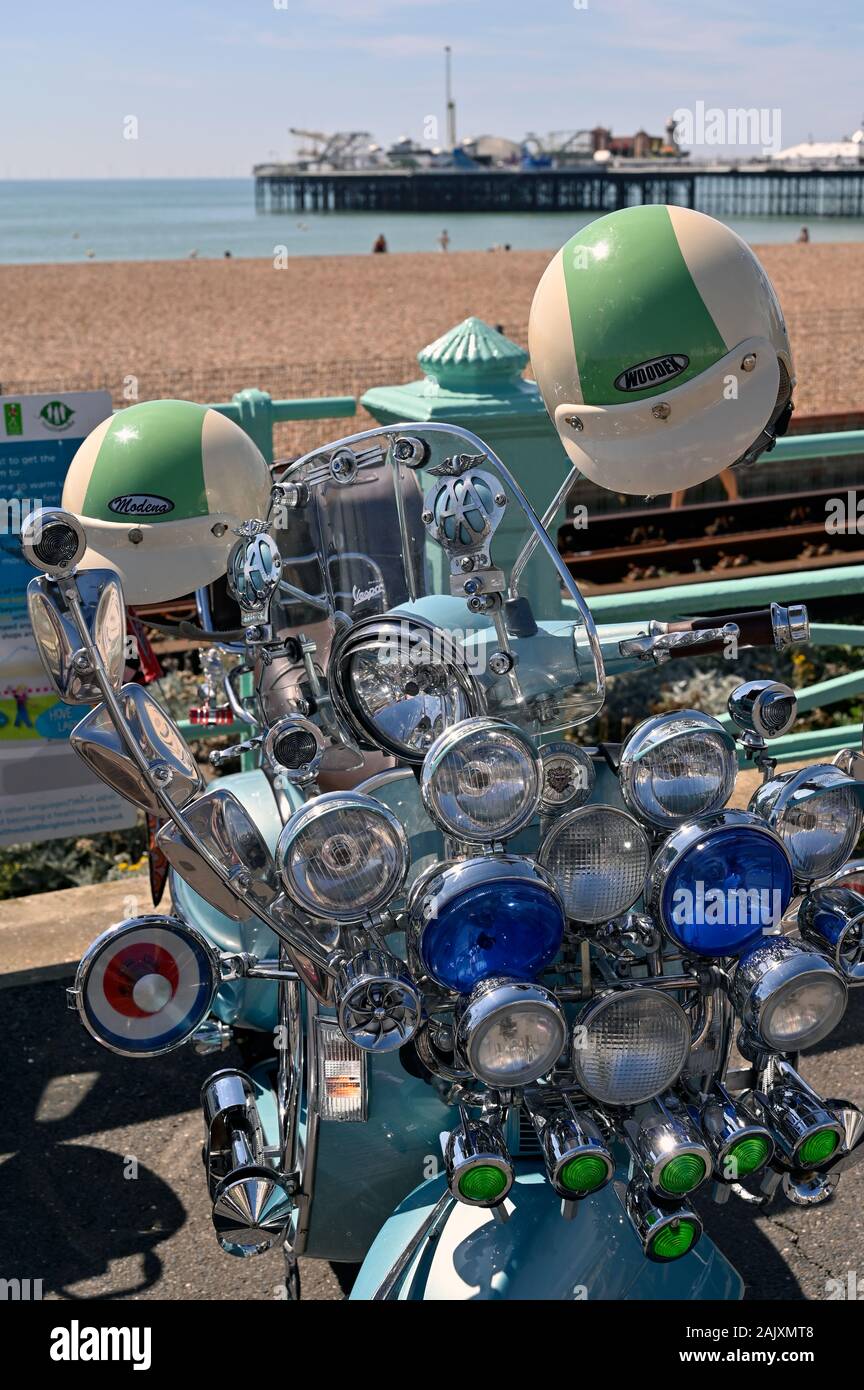 Mod weekend brighton hires stock photography and images Alamy