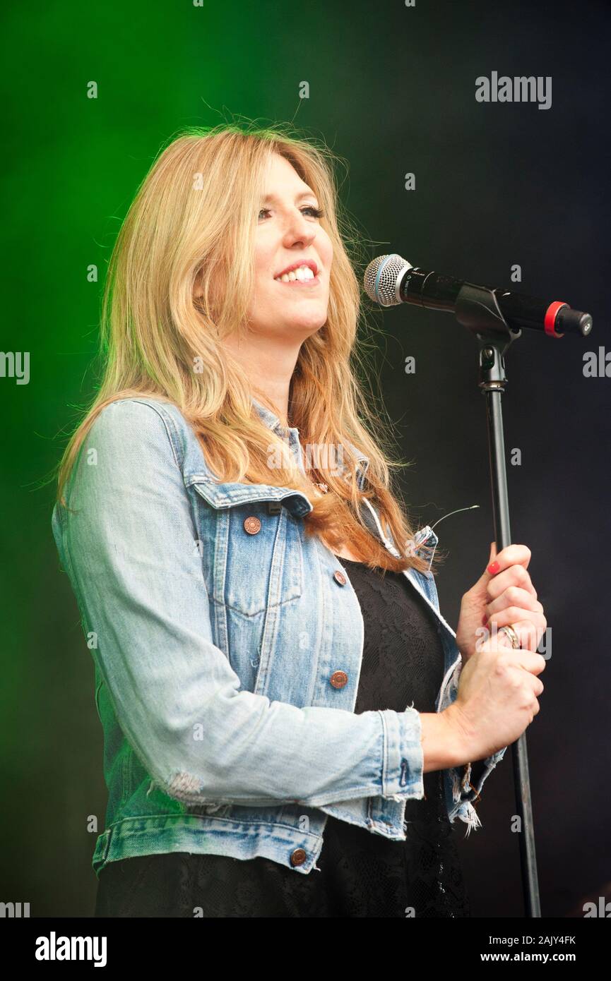 Lindsay O'Mahony lead singer of British trio Honey Ryder  performing at the Cornbury festival, UK in 30/6/12 Stock Photo