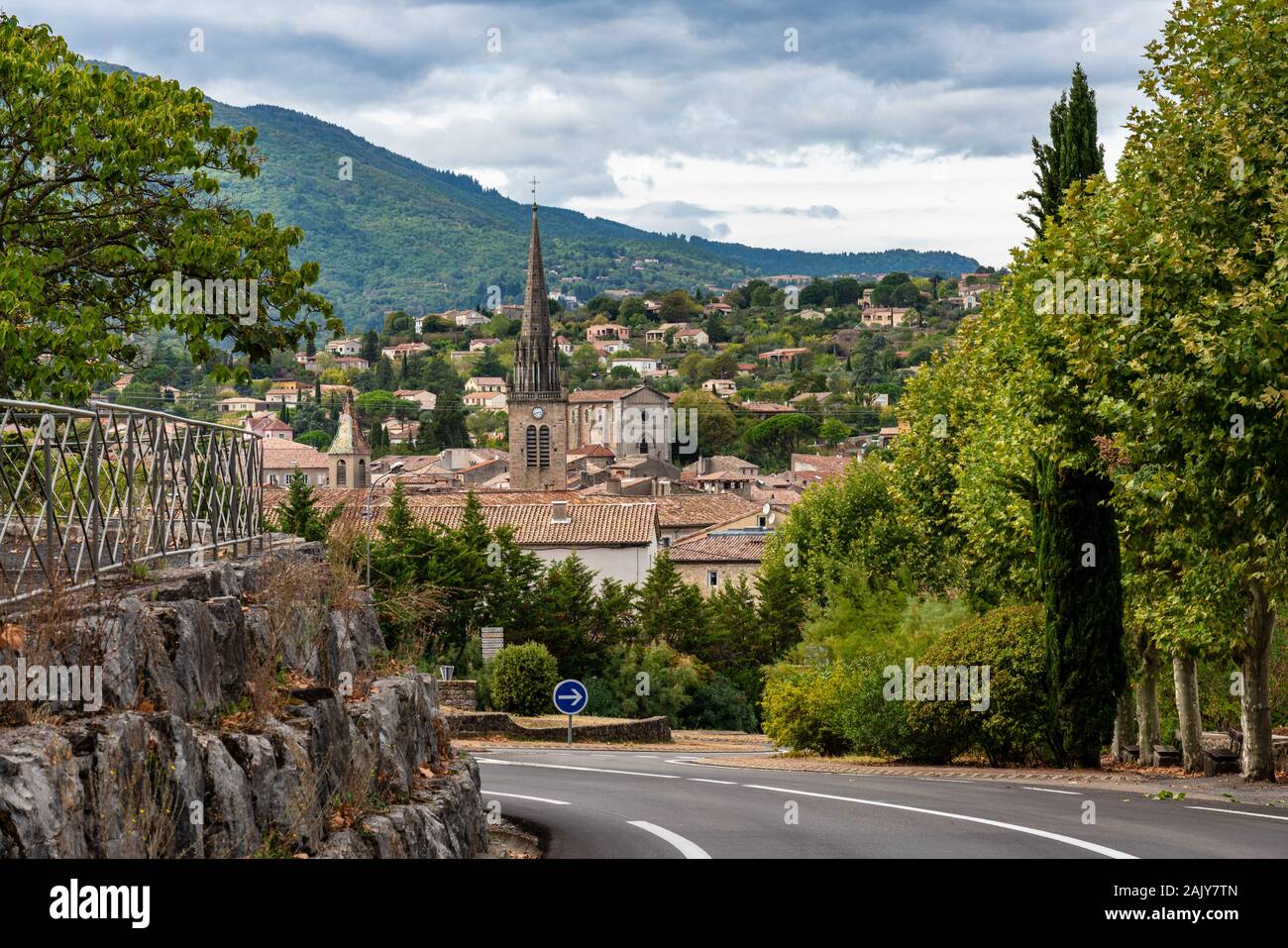 Lijm Dom De kerk View of the village Les Vans and the Ardeche mountains in France Stock  Photo - Alamy