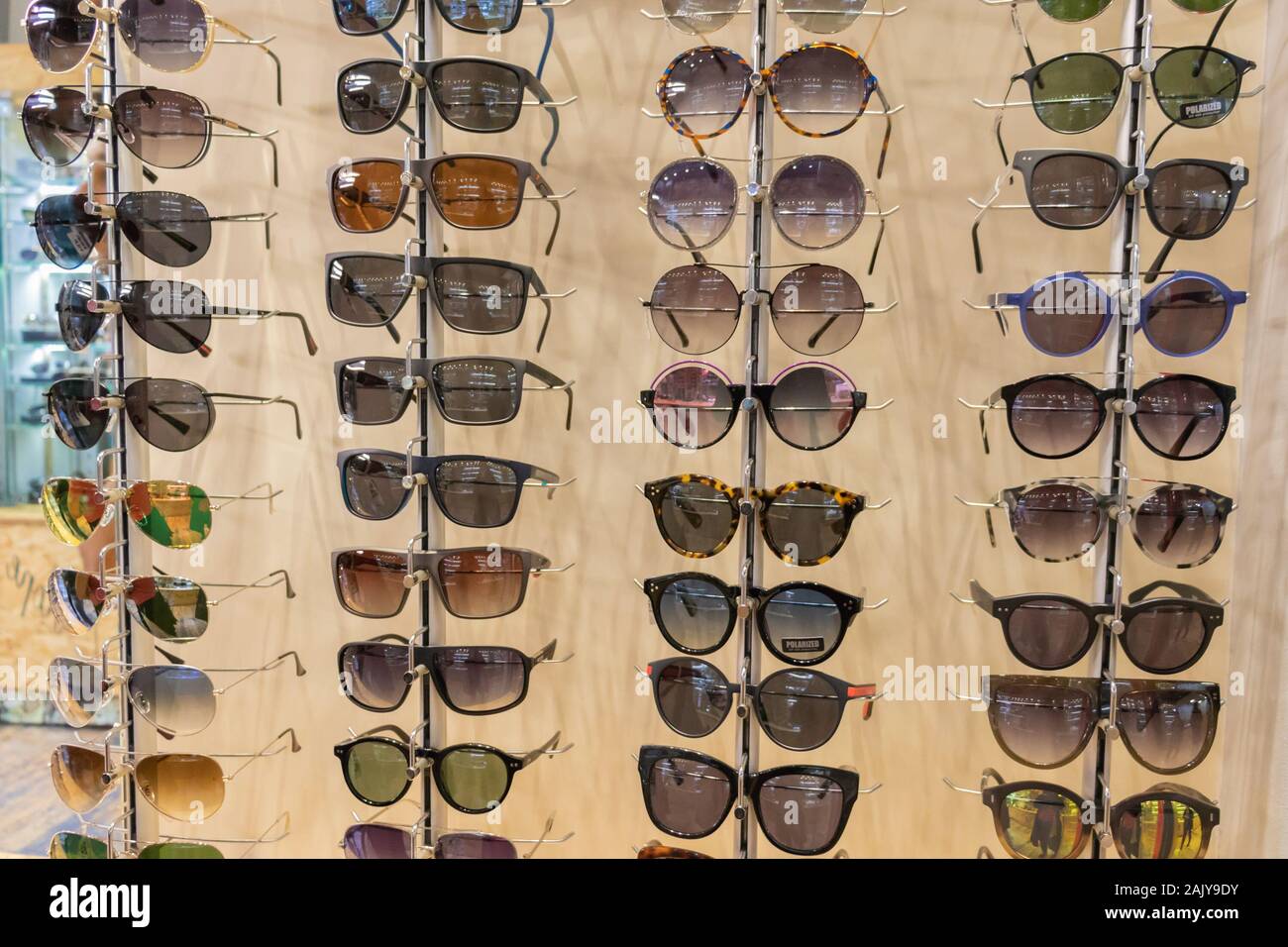 Ombré Sunset Glasses – Celebrities Boutique
