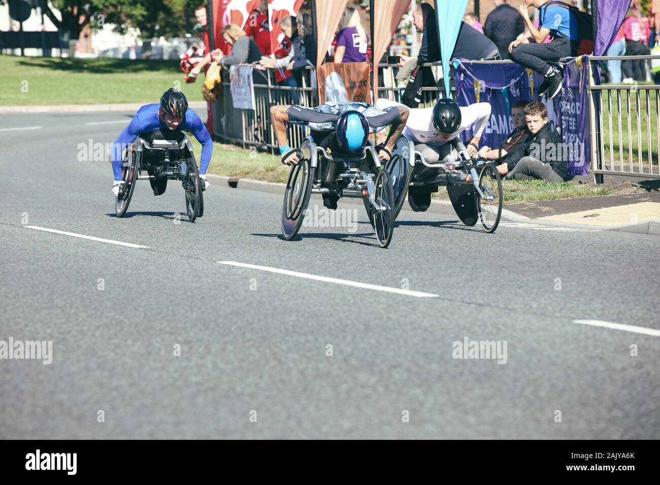 gatesheaduk-8th-sept-2019-great-north-run-2019-event-photography-wheelchair-competitors-2AJYA6K.jpg