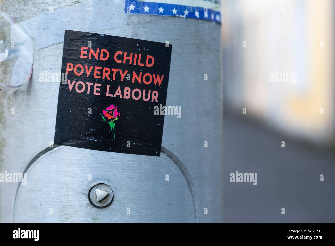 UK Labour Party election 2019 sticker saying 'End Child Poverty Now Vote Labour' Stock Photo