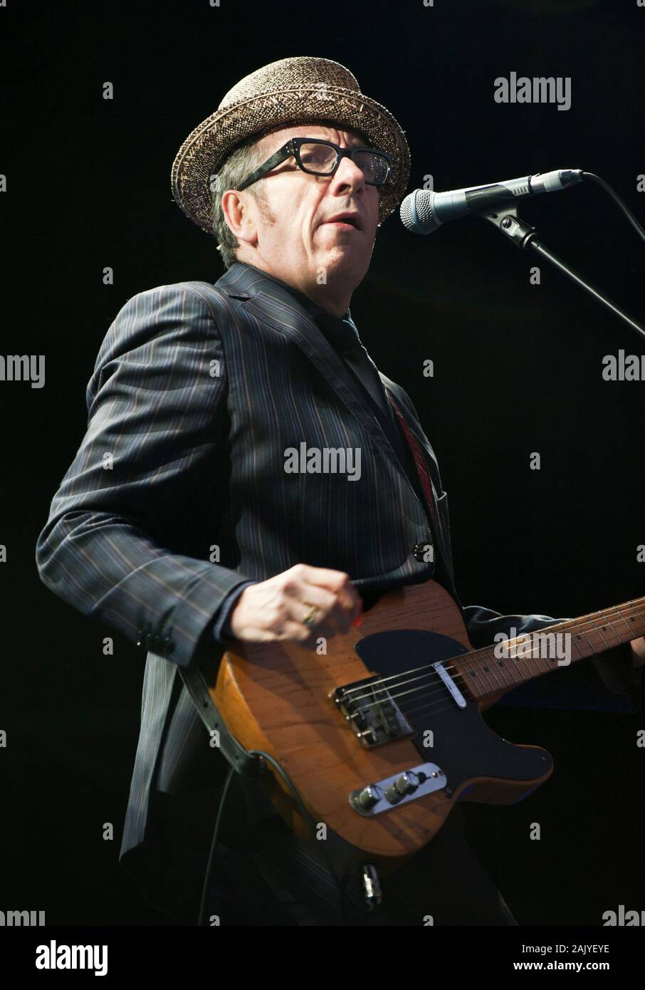 elvis-costello-singer-high-resolution-stock-photography-and-images-alamy