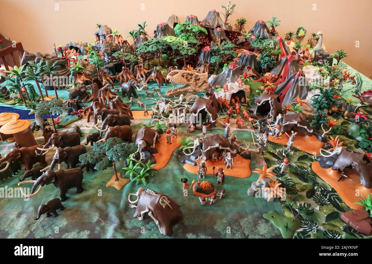 PLAYMOBIL EXHIBITION IN VERSAILLES , HOW TO SHOW THE HISTORY OF THE WORLD  Stock Photo - Alamy