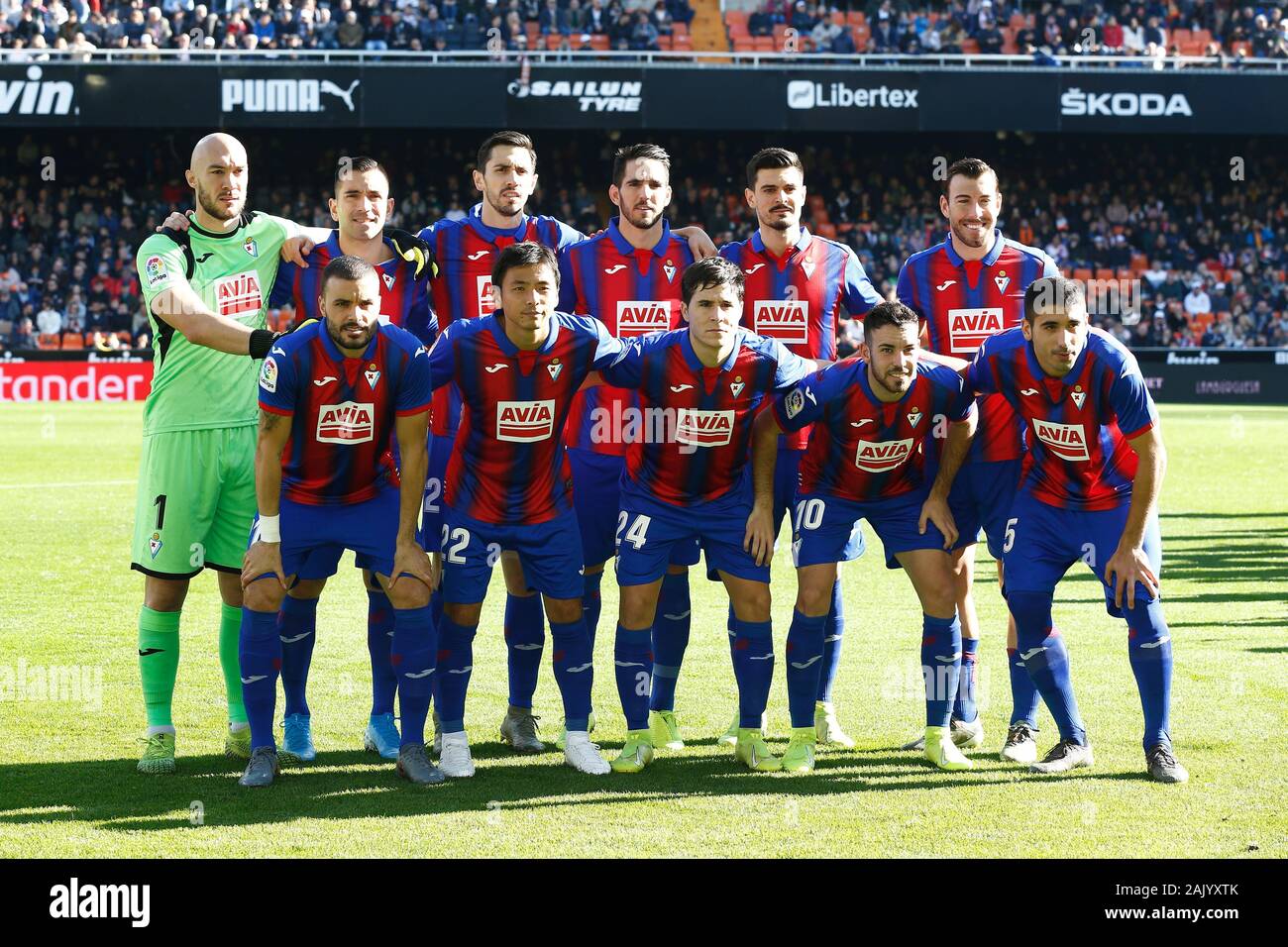 Valencia, Spain. 4th Jan, 2020. SD Eibar team group line-up (Eibar)  Football/Soccer : Spanish 