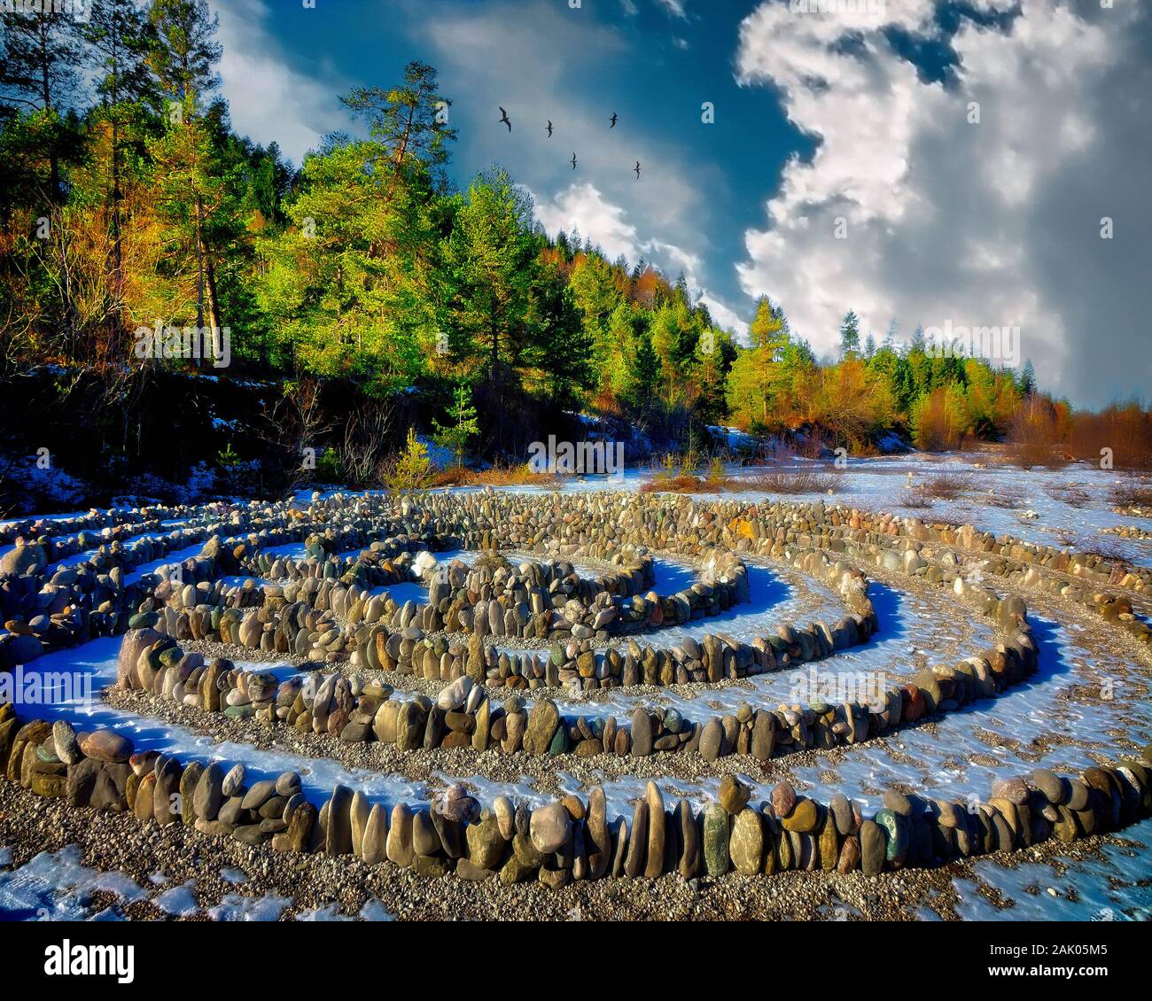 DE - BAVARIA: Stone circles on the banks of the river Isar at Wegscheid near Lenggries Stock Photo