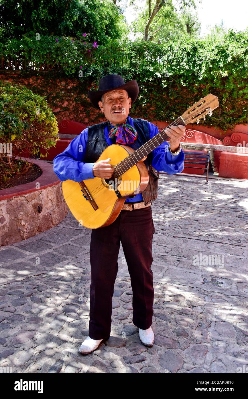 Miguel singer hi-res stock photography and images - Alamy
