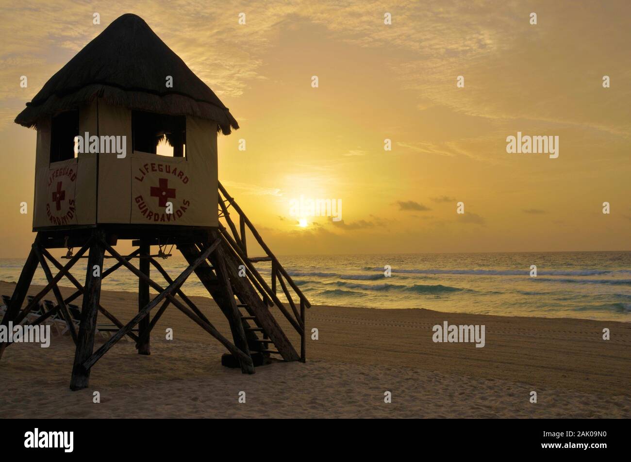 The surf and Beaches of Cancun Stock Photo Alamy