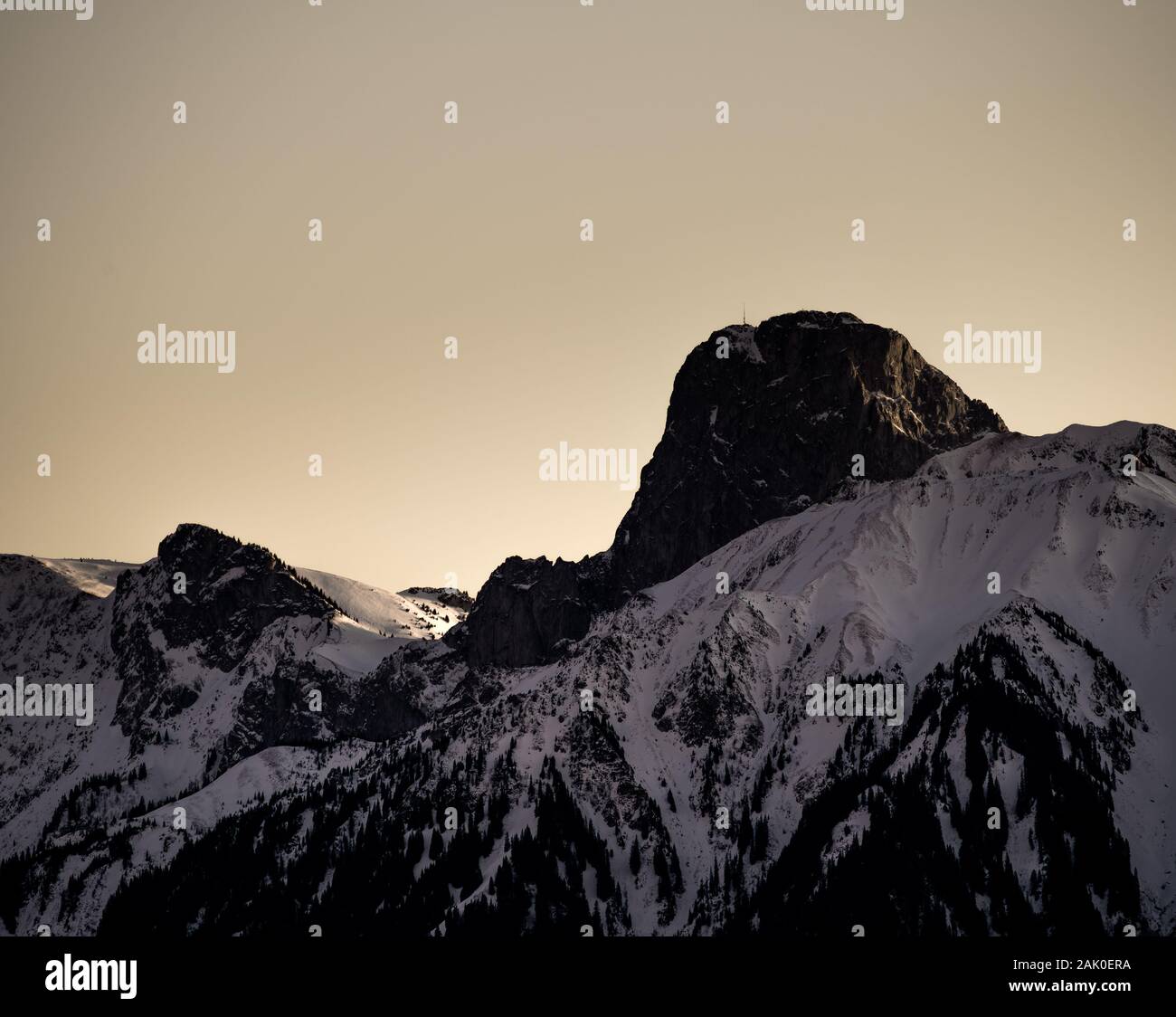 Eiger Mönch Jungfrau See High Resolution Stock Photography and Images ...