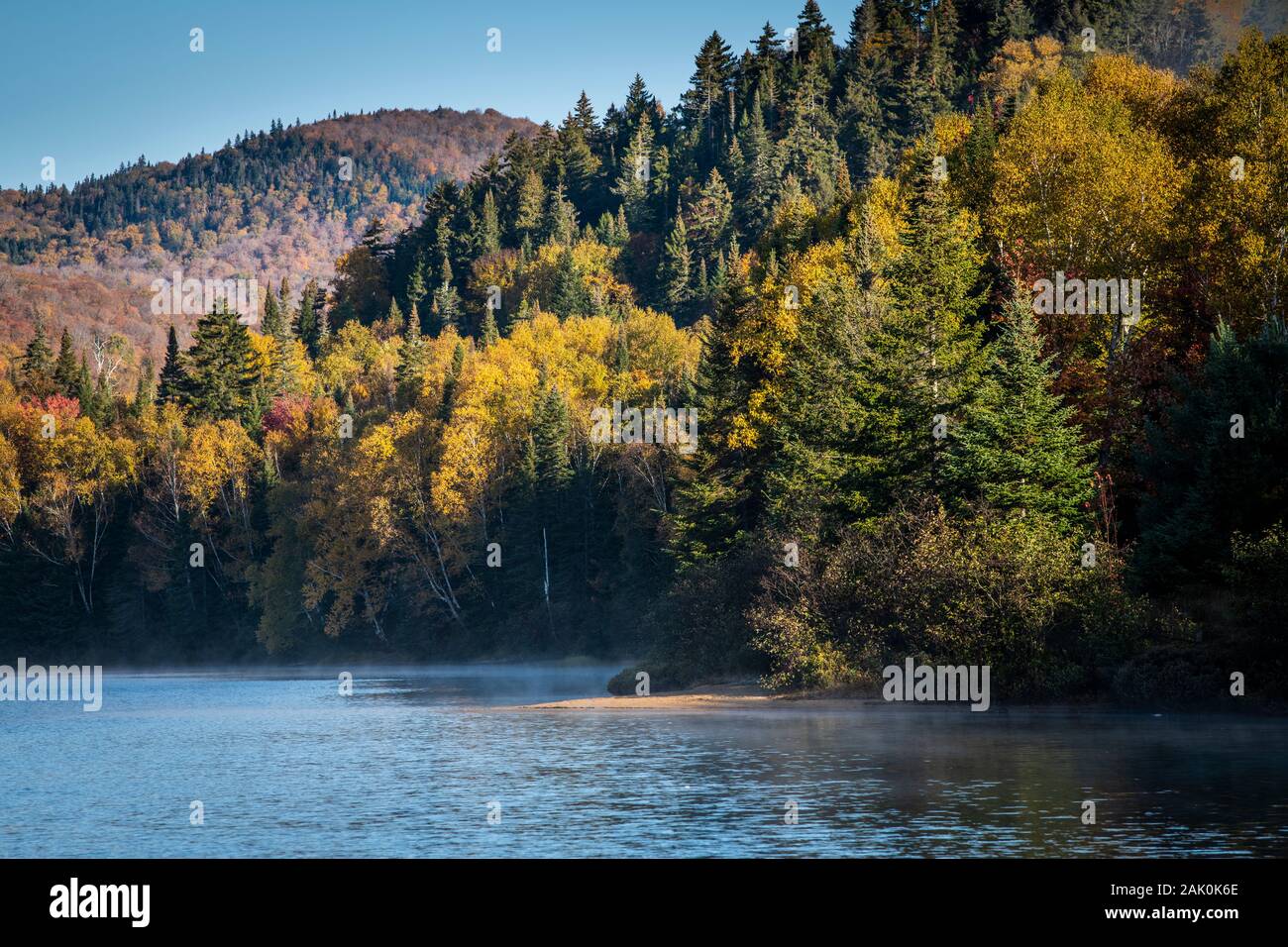 Autumn season forest lake hi-res stock photography and images - Alamy
