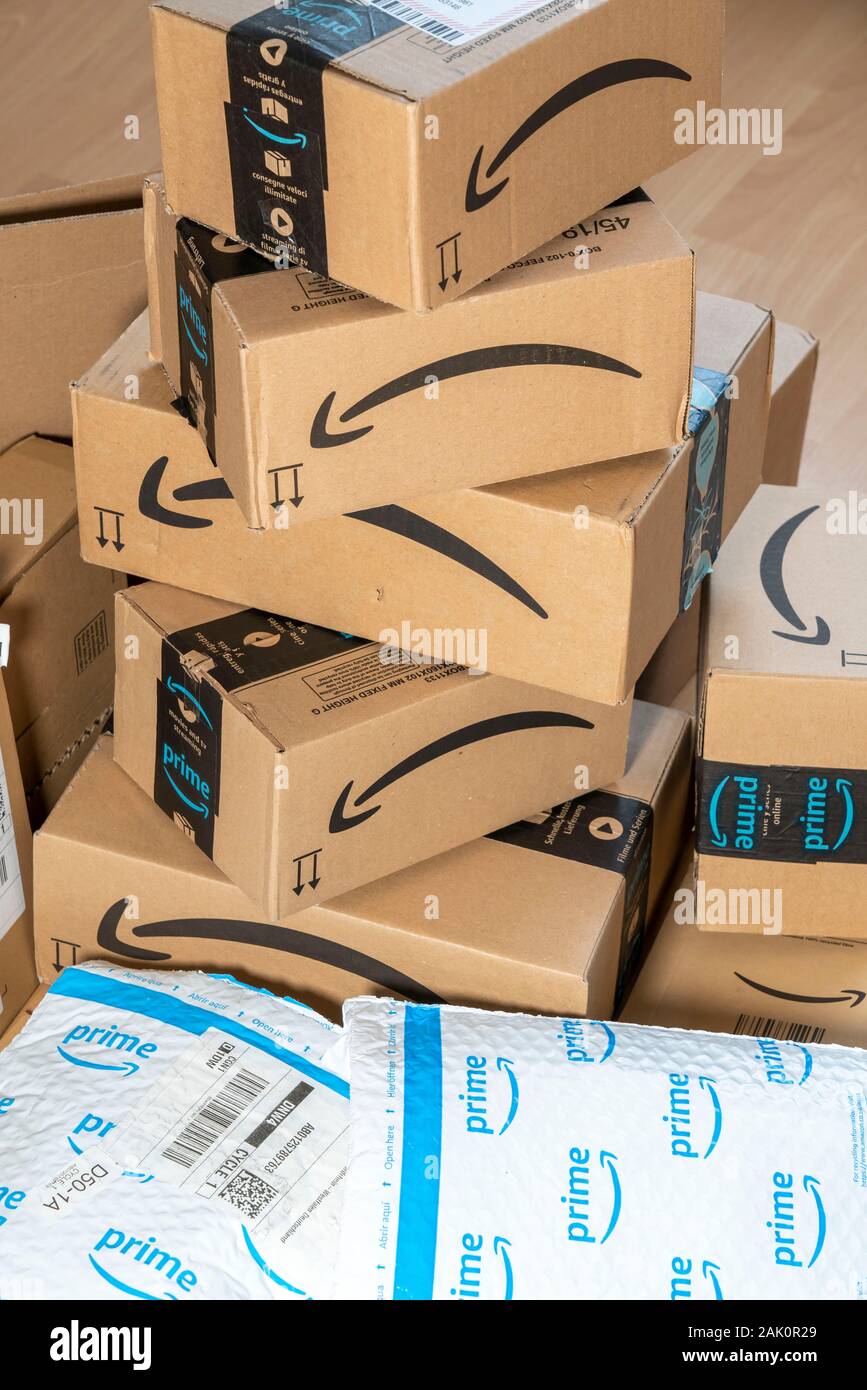 Packages from online mail order company Amazon, various packaging, Amazon Prime, Stock Photo